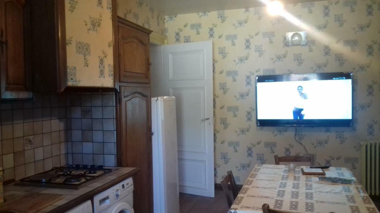Appartement Du Jardin Saint-Affrique Bagian luar foto