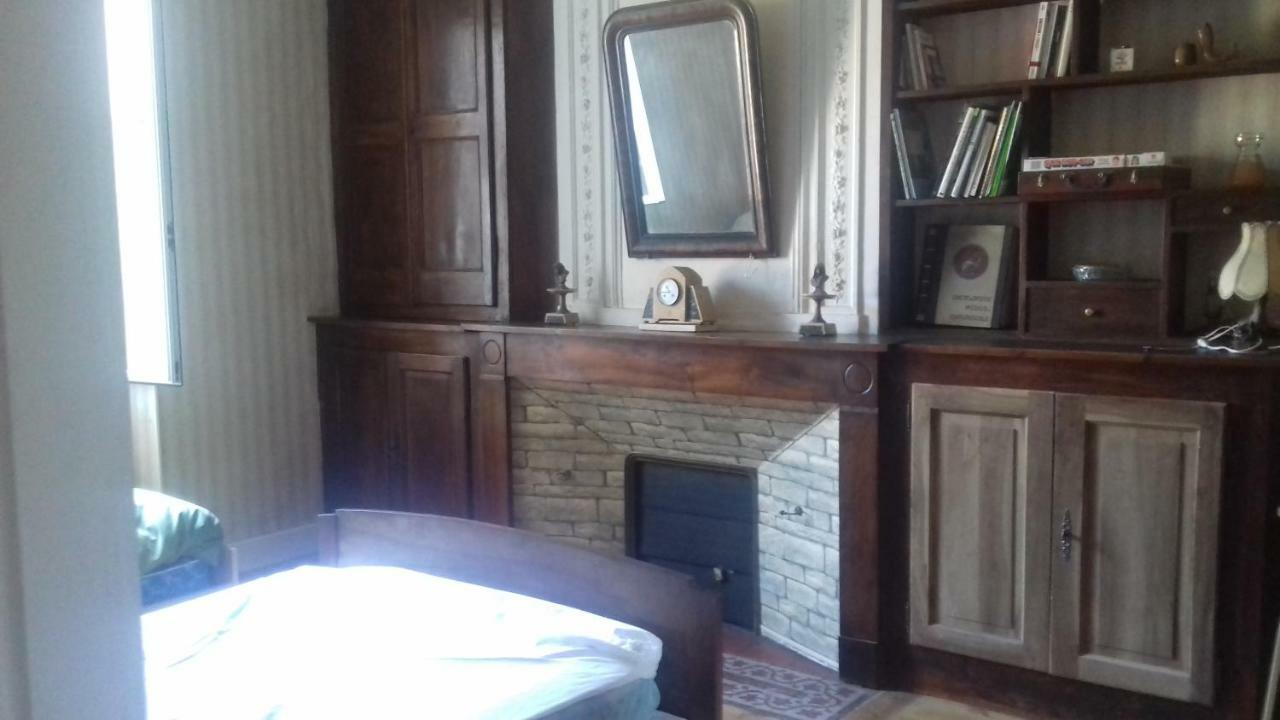 Appartement Du Jardin Saint-Affrique Bagian luar foto
